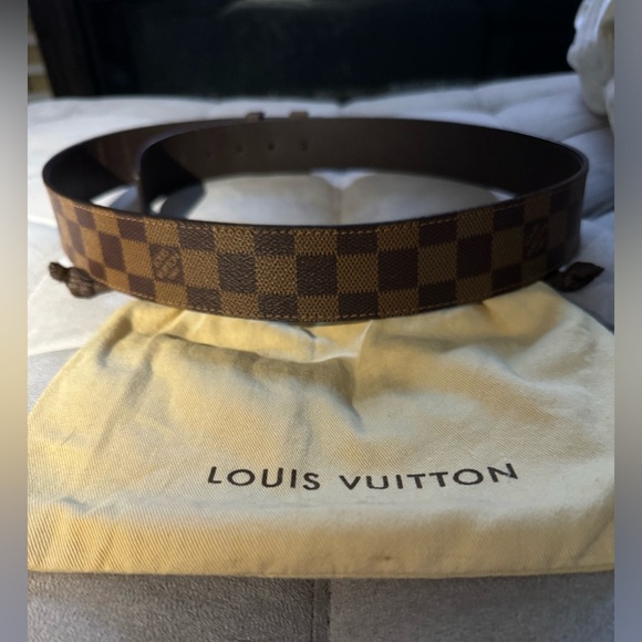 Authentic Louis Vuitton belt - Picture 3 of 7